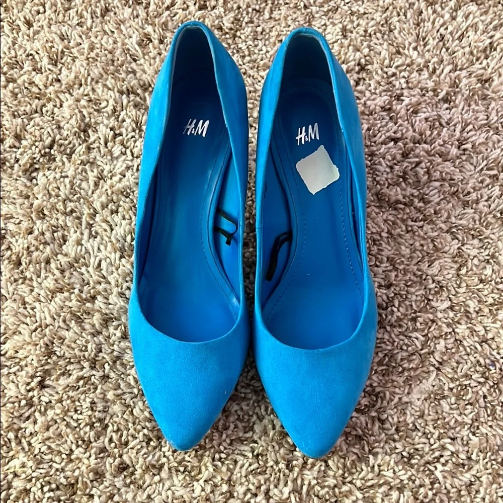 H&M Blue Heels Elegant Suede-Like Design - Picture 1 of 6